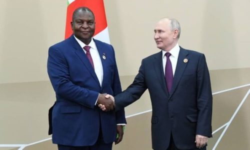 RÉUNION BILATÉRALE FRUCTUEUSE ENTRE LA FÉDÉRATION DE RUSSIE ET LA RÉPUBLIQUE CENTRAFRICAINE EN PRESENCE DES PRÉSIDENTS TOUADERA ET POUTINE