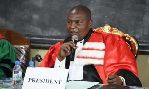 LE PROFESSEUR FAUSTIN ARCHANGE TOUADERA A PRESIDE LE JURY D’UNE THÈSE DE DOCTORAT PhD À L’UNIVERSITE DE BANGUI