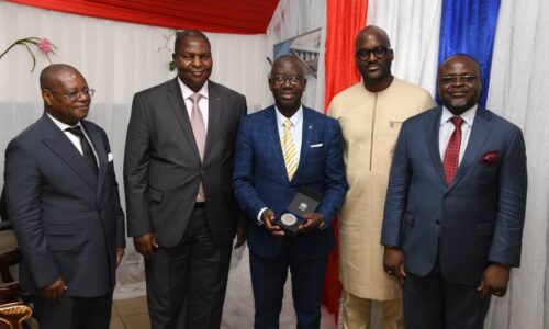 PRÉSENTATION DU PRESTIGIEUX PRIX CHRISTOPHE MERIEUX 2024 DÉCERNÉ AU PROFESSEUR EMMANUEL NAKOUNE DE L’INSTITUT PASTEUR DE BANGUI