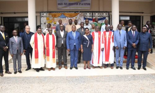 LE PRÉSIDENT TOUADERA A PARTICIPÉ AU CULTE DE DÉDICACE DE LA NOUVELLE CHAPELLE DE L’EGLISE CENTRALE DE LA COOPERATION ÉVANGÉLIQUE DE LAKOUANGA